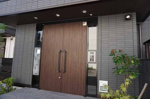 D-ROOM御厨中のエントランス