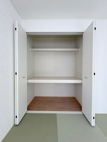 三郷市彦糸1丁目　全7棟　新築戸建　6号棟の収納|お布団の収納にも便利な押入です