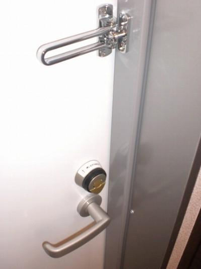 クレストタウンＣの玄関