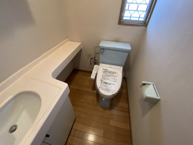 矢坂本町戸建のトイレ