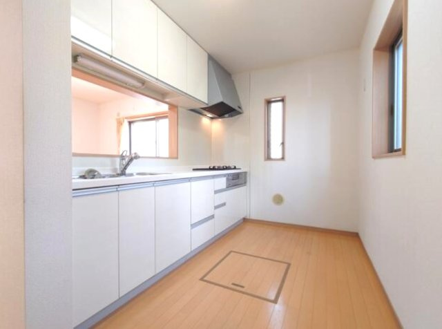 大網白里市ながた野2　中古戸建のキッチン|平成23年4月築 都市ガス上下水 駐車3台 目の前に公園・ホームセンター JR外房線永田駅徒歩約5分