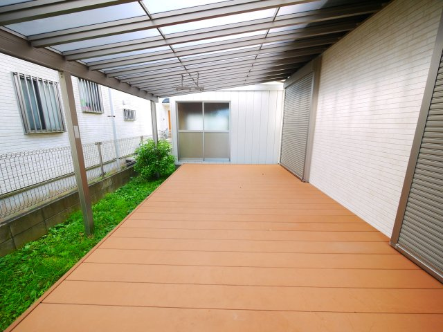 大網白里市ながた野2　中古戸建の庭|平成23年4月築 都市ガス上下水 駐車3台 目の前に公園・ホームセンター JR外房線永田駅徒歩約5分
