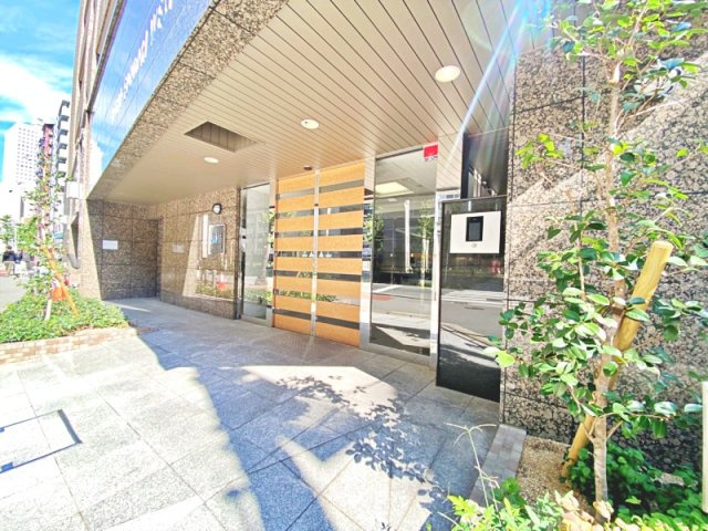 リーガル江戸堀ウエストパークのエントランス