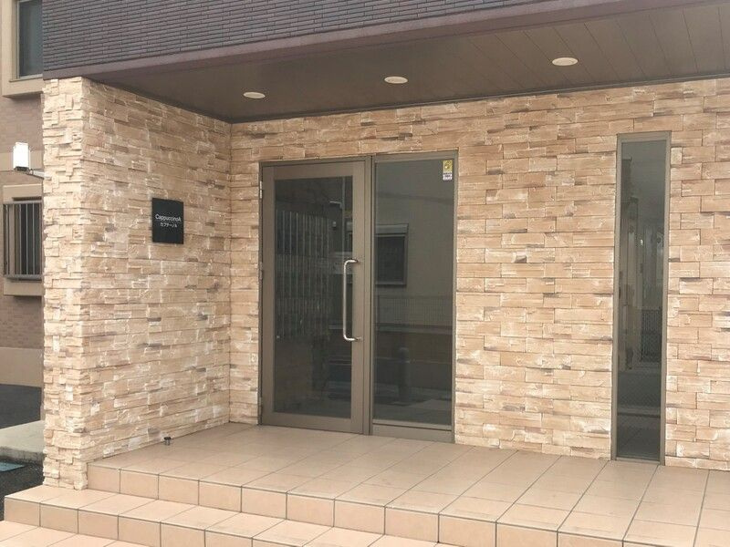 カプチーノＡのエントランス