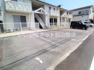 【駐車場】 | フレグランス雄新