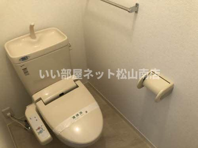【トイレ】 | ウィステリアコート