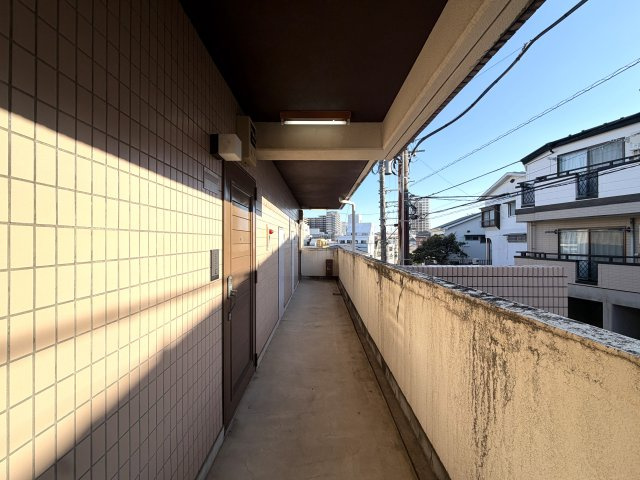 駅徒歩７分！道中にはスーパーもドンキもあってお買い物には困りません！3階エントランスなので実質２階！な【リノベ／スターホームズ二俣川VIII】のその他共用部分