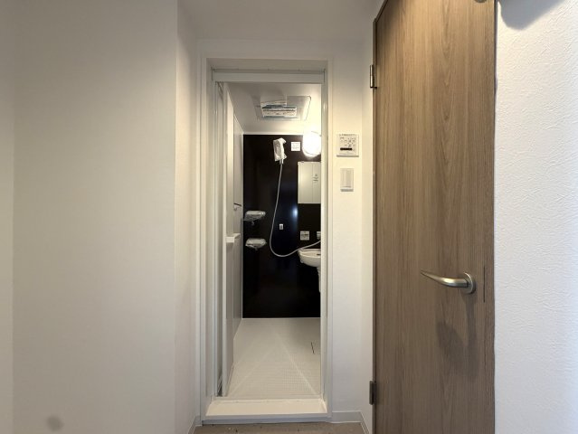 駅徒歩７分！道中にはスーパーもドンキもあってお買い物には困りません！3階エントランスなので実質２階！な【リノベ／スターホームズ二俣川VIII】のランドリースペース