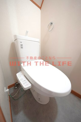Front Station TAKA【キャッシュバック対象物件】のトイレ|コンパクトで使いやすいトイレです