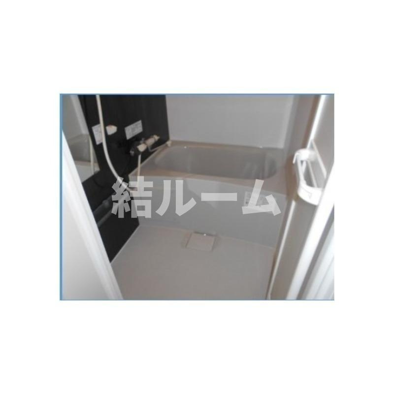新宿区西落合３丁目のアパートの浴室