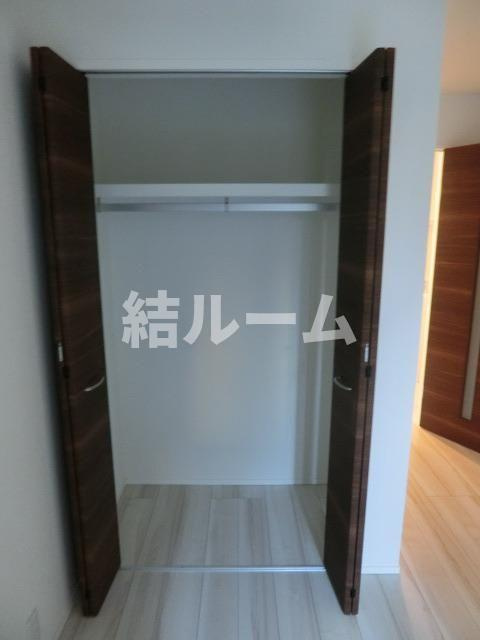 新宿区西落合３丁目のアパートの収納