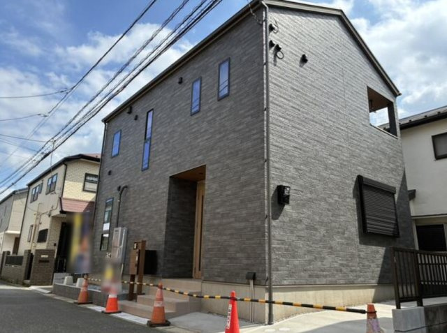 越谷市西方1丁目 新築分譲住宅の外観