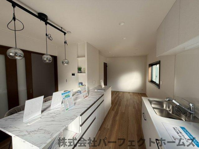 【居間・リビング】の画像