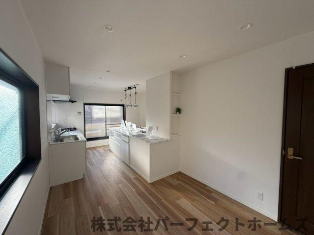 【居間・リビング】の画像