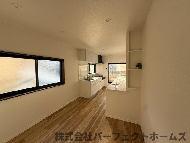 【居間・リビング】の画像