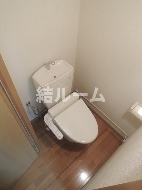 中野区新井５丁目の賃貸マンションのトイレ