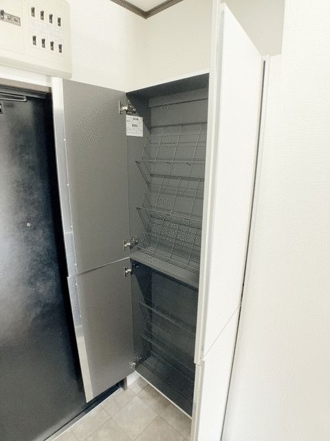 ドミール瑞来の玄関