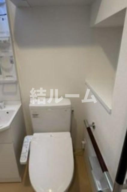 板橋区常盤台１丁目の賃貸マンションのトイレ