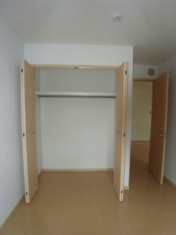 ジェルメの収納|ちょっとした収納スペースも充実しています