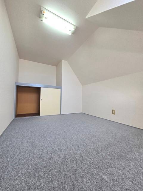 メゾンロワール皇山町 の寝室