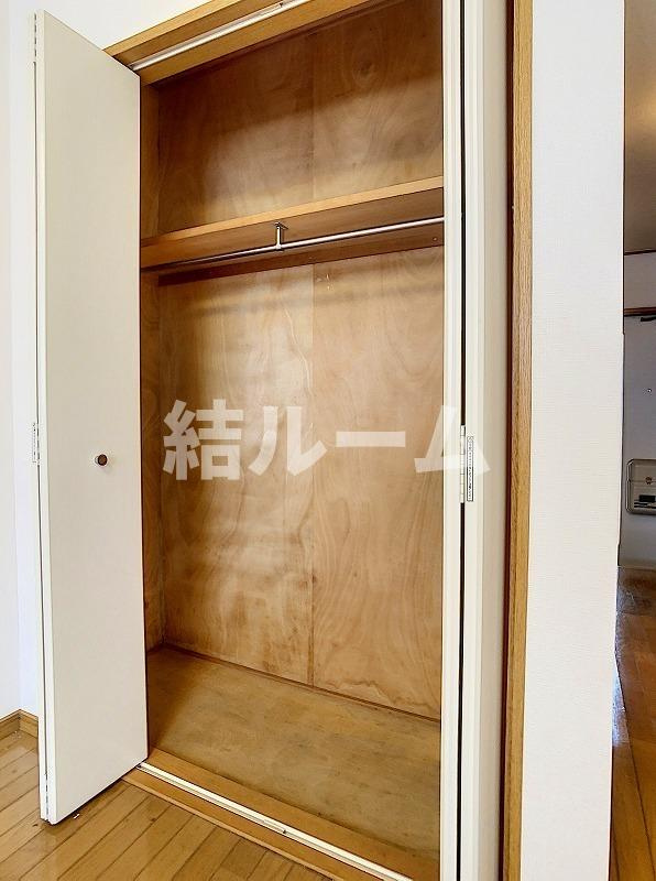 豊島区千早１丁目のアパートの収納