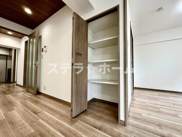 千里桃山台団地A1棟の収納|リビング収納です