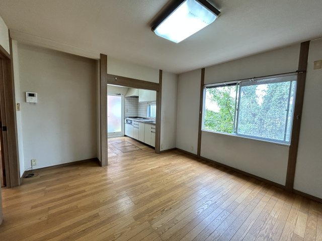 志染町吉田中古戸建の洋室