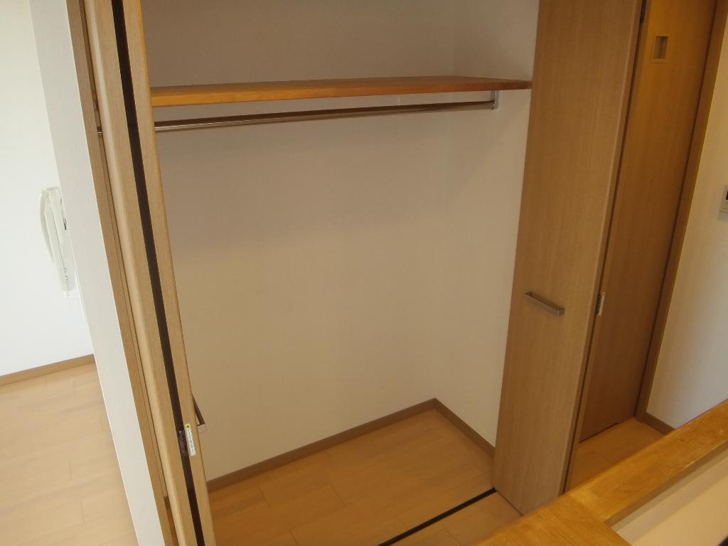 名古屋市瑞穂区彌富通２丁目の賃貸マンションの収納