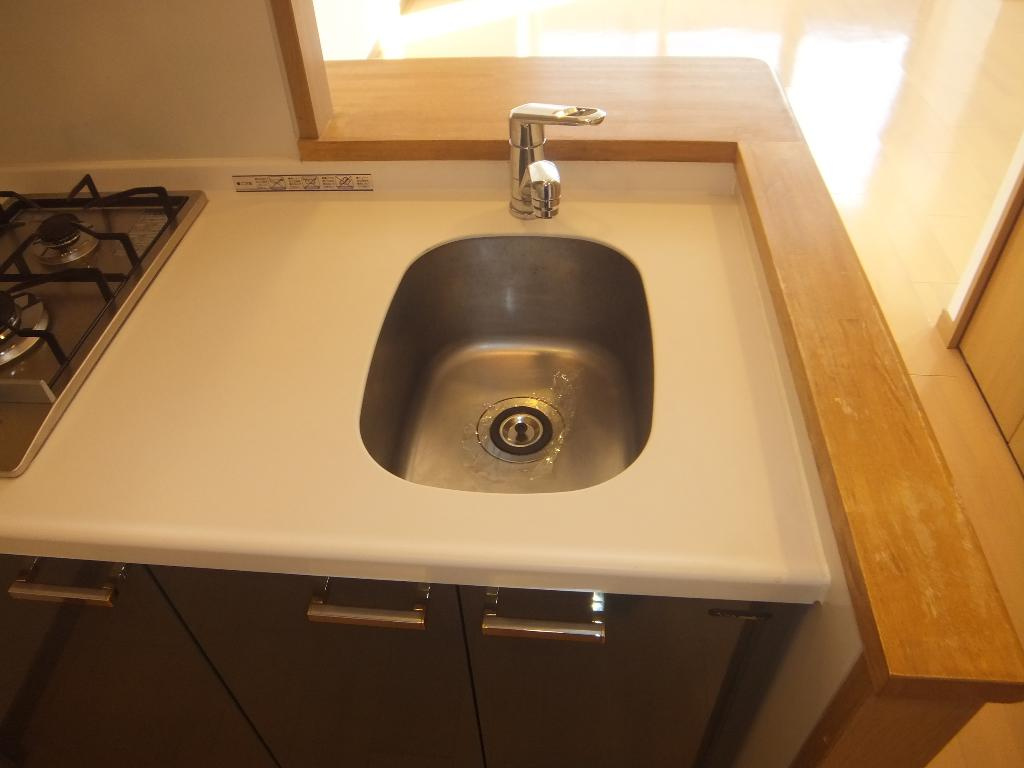 名古屋市瑞穂区彌富通２丁目の賃貸マンションのキッチン