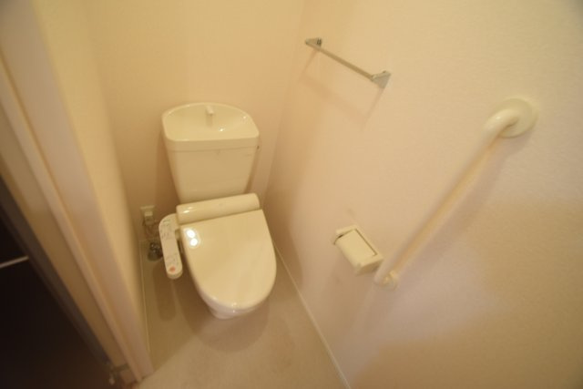 ビューテラス2番館のトイレ|トイレもきれいです