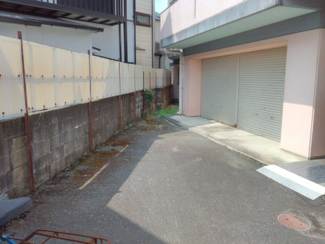クレセント・オークスの庭