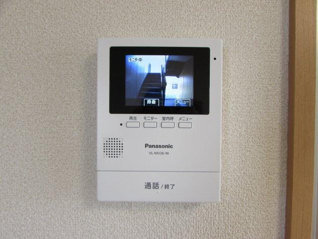デルプラトⅡのセキュリティ|カラーTVドアホンつき。防犯にも活躍します。