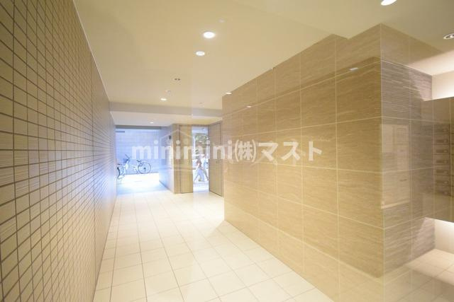 大阪市西区北堀江１丁目の賃貸マンションのロビー