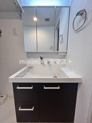 大阪市港区市岡元町１丁目の賃貸マンションの洗面所