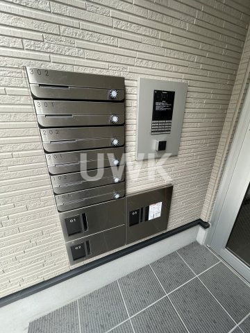 ハーモニーテラス勧修寺平田町のエントランス