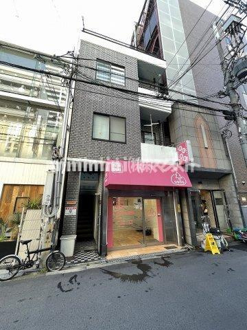 大阪市西区新町１丁目の賃貸マンションの外観
