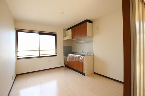 SHM フォレストビューラー参番館のキッチン|DK6.3帖　ガスコンロ設置タイプ