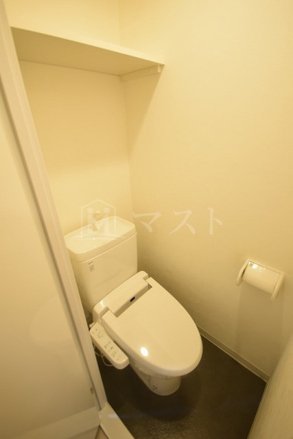 大阪市西区江戸堀３丁目の賃貸マンションのトイレ