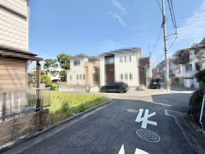 【前面道路含む現地写真】 | 深阪６丁　売土地 | 【個性あふれる住まいを実現できる「建築条件無の売土地」です】