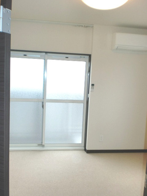 【居間・リビング】 | 呉松Ⅰ | 参考写真：現況優先
家具家電はついておりません。