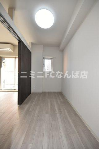 SUNREGIS　NAMBAの寝室