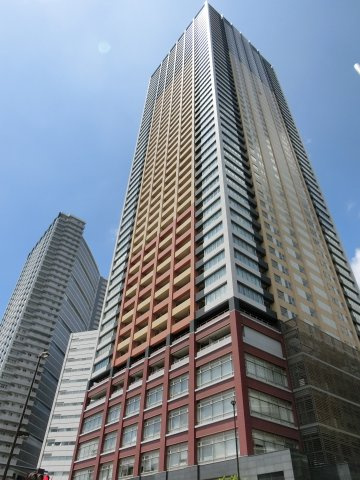 アウルタワーの外観