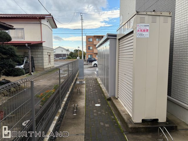※家賃保証付き築5年　年間想定賃料352.6万円　想定利回り6.09％のその他