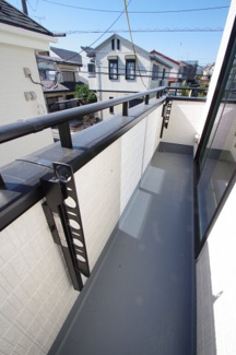 【バルコニー】 | 【仲介手数料無料！！】八王子市散田町2丁目　新築戸建て（全2棟）A号棟　3990万円