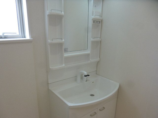 北原戸建の洗面所