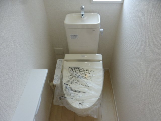 北原戸建のトイレ