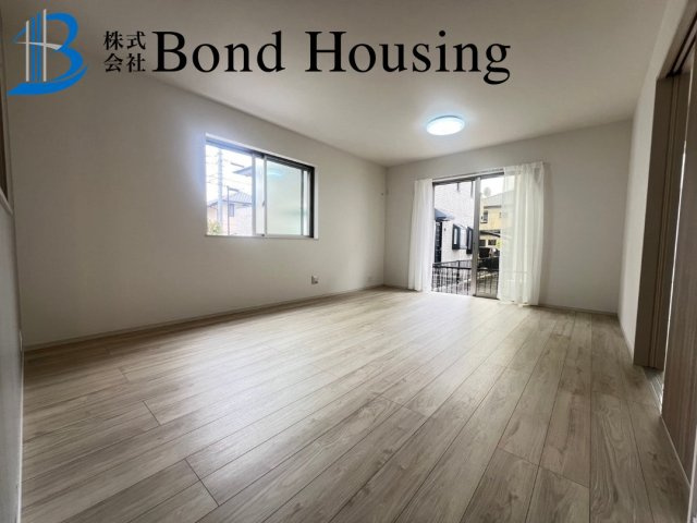王道の4LDKで使い勝手良好　宮下2丁目　中古戸建　築2年の居間・リビング|※新築当時の写真になります。