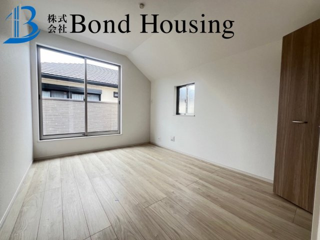 王道の4LDKで使い勝手良好　宮下2丁目　中古戸建　築2年の洋室|※新築当時の写真になります。