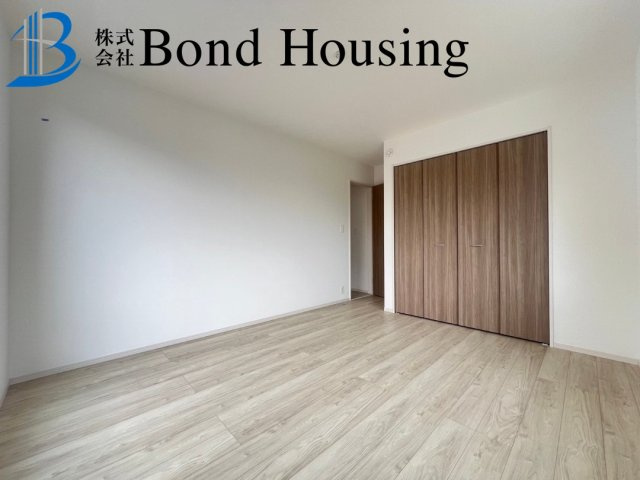 王道の4LDKで使い勝手良好　宮下2丁目　中古戸建　築2年の洋室|※新築当時の写真になります。