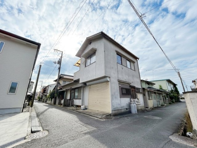 中古戸建 倉敷市水島南瑞穂町の前面道路含む現地写真